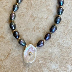 PEARL NECKLACE - RIMA
