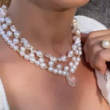 Load image into Gallery viewer, PEARL NECKLACE - GODIVA
