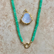 Load image into Gallery viewer, CHRYSOPRASE NECKLACE - BUDDHA
