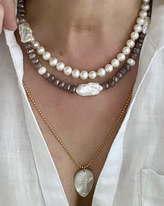 MOONSTONE NEKLACE - MYSTIC