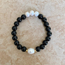 Load image into Gallery viewer, OBSIDIAN PEARL BRACELET - CLEO
