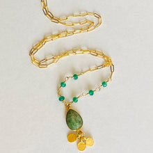 Load image into Gallery viewer, GOLD NECKLACE WITH EMERALD - ESMERALDA
