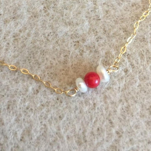 GOLD NECKLACE WITH GEMSTONE - KIRA