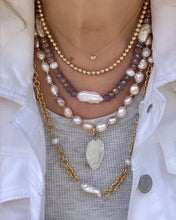 Load image into Gallery viewer, MOONSTONE NEKLACE - MYSTIC
