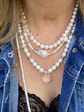 Load image into Gallery viewer, BAROQUE PEARL NECKLACE - SISSI
