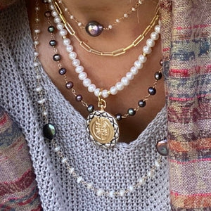 PEARL NECKLACE WITH COIN - VICTORIA