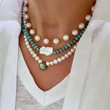 Load image into Gallery viewer, PEARL NECKLACE - GEMMA
