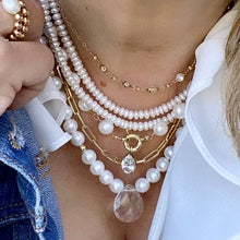 Load image into Gallery viewer, PEARL NECKLACE - GODIVA
