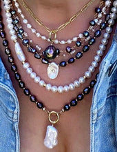 Load image into Gallery viewer, PEARL NECKLACE - RIMA
