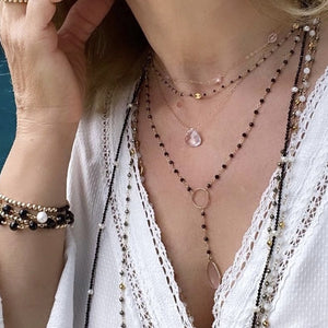 BLACK SPINEL NECKLACE - ROSADA